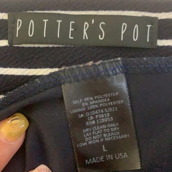 Cute blue/white striped skirt 💙 - Picture 6 of 6